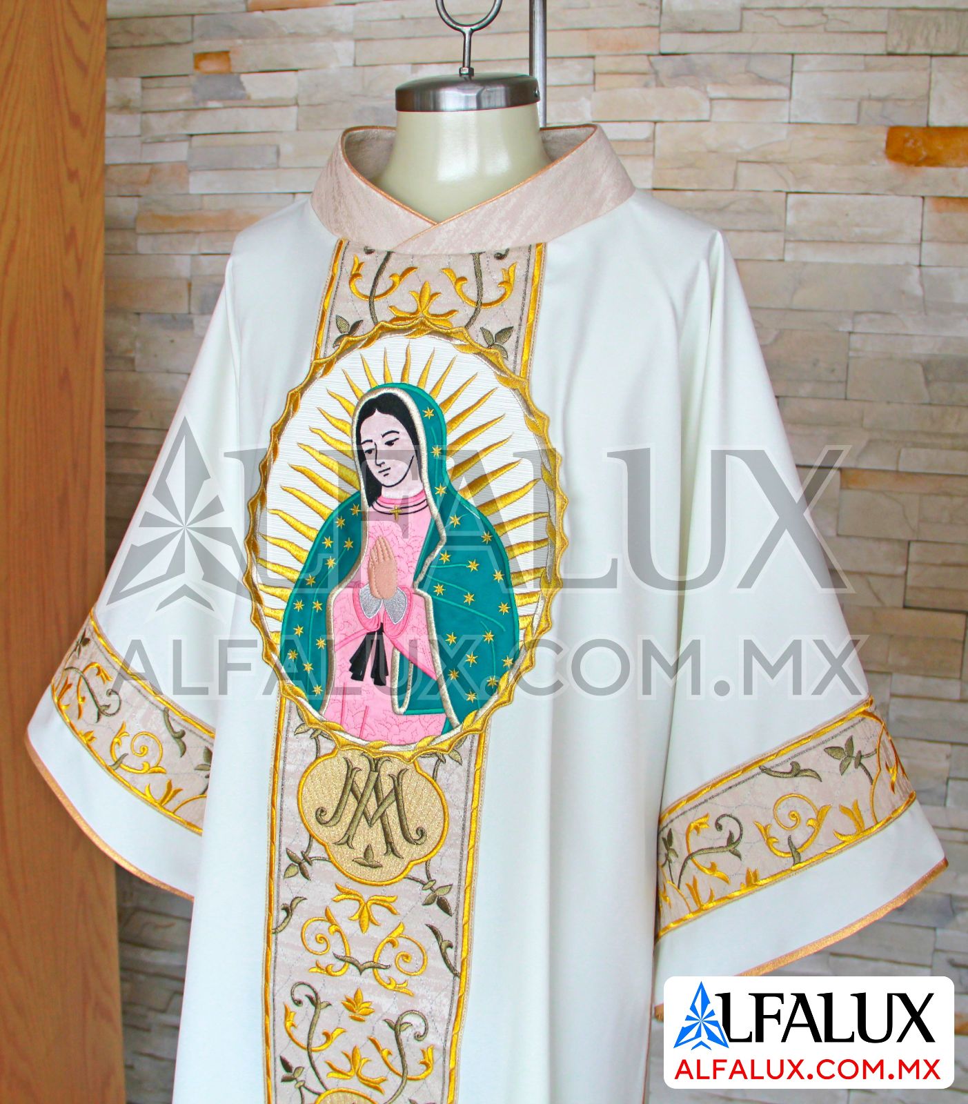 07 JHS MA Casulla Alfalux Dalmatica Perla BRONCE Medallon Virgen (5)